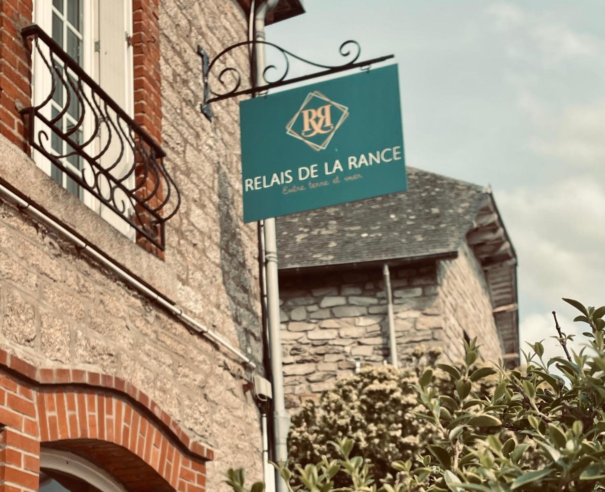 Le Relais De La Rance - Chambres D'Hotes Quedillac ภายนอก รูปภาพ